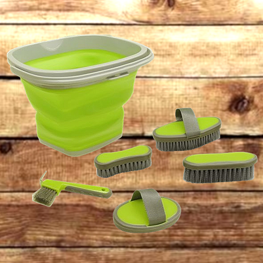 5 Piece Grooming Kit with Collapsible Bucket